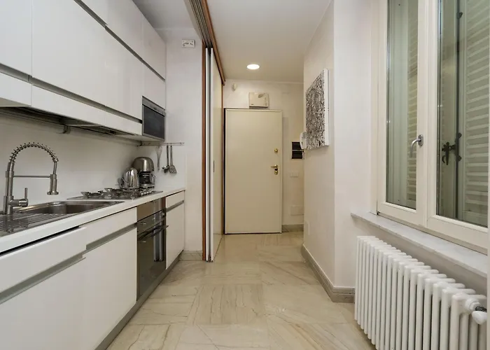 Trevi Fountain Terrace House Iii Ρώμη